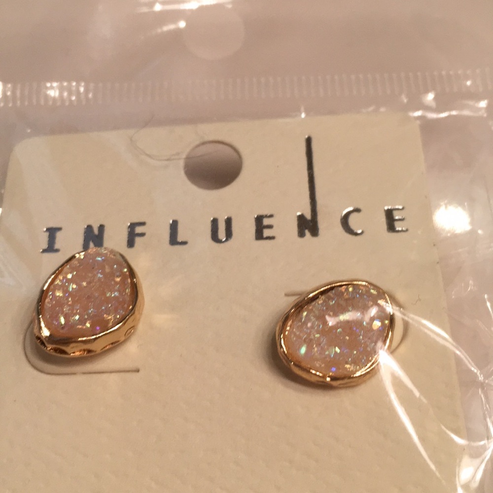 2 Left 🔥Rose Gold Dainty oval druzy stud earrings - Picture 3 of 6